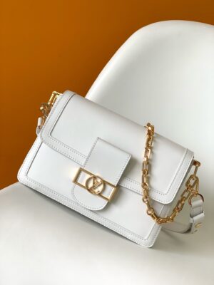 LV  Dauphine Soft MM  White SIZE:24 x 17 x 9 cm