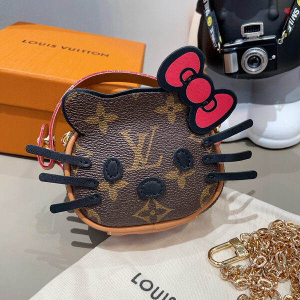 LV X Hello Kitty    SIZE:10×8×4 cm